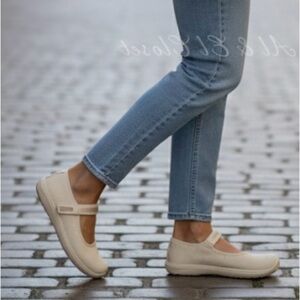 JSPORT Melody Mary Jane Flats Cream US 8.5 | Comfort Lightweight Shoes NWB